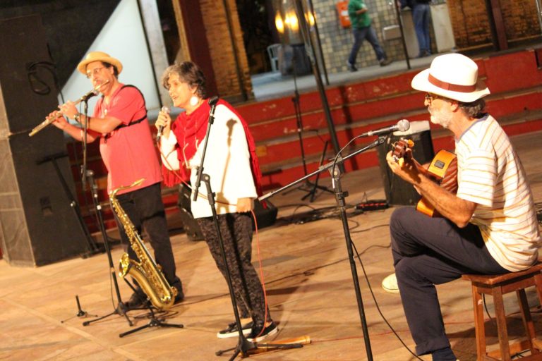 16-08-18 - 1º Café Artístico Participa APUBH