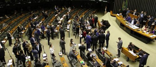 Plenário da Câmara durante votação de segundo turno da reforma da Previdência / Fabio Rodrigues Pozzobom/Agência Brasil