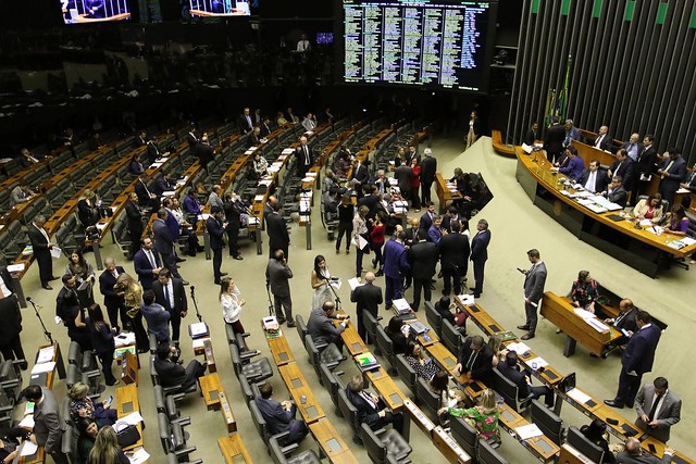 Plenário da Câmara durante votação de segundo turno da reforma da Previdência / Fabio Rodrigues Pozzobom/Agência Brasil