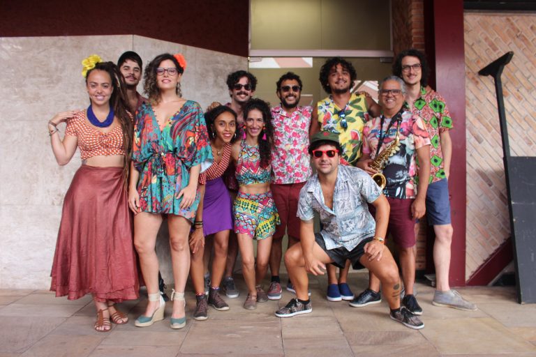 13/03/19 - Apresentação Orquestra Atípica de Lhamas