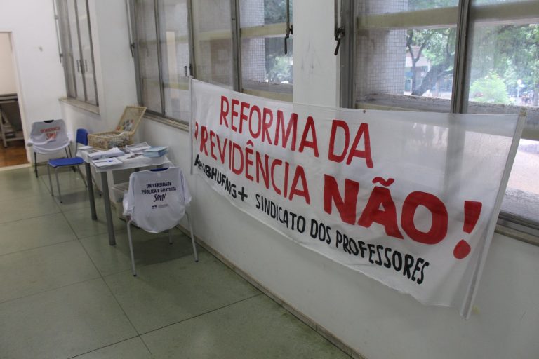 04/04/19 - Debate na Escola de Arquitetura/UFMG: Reforma da Previdência